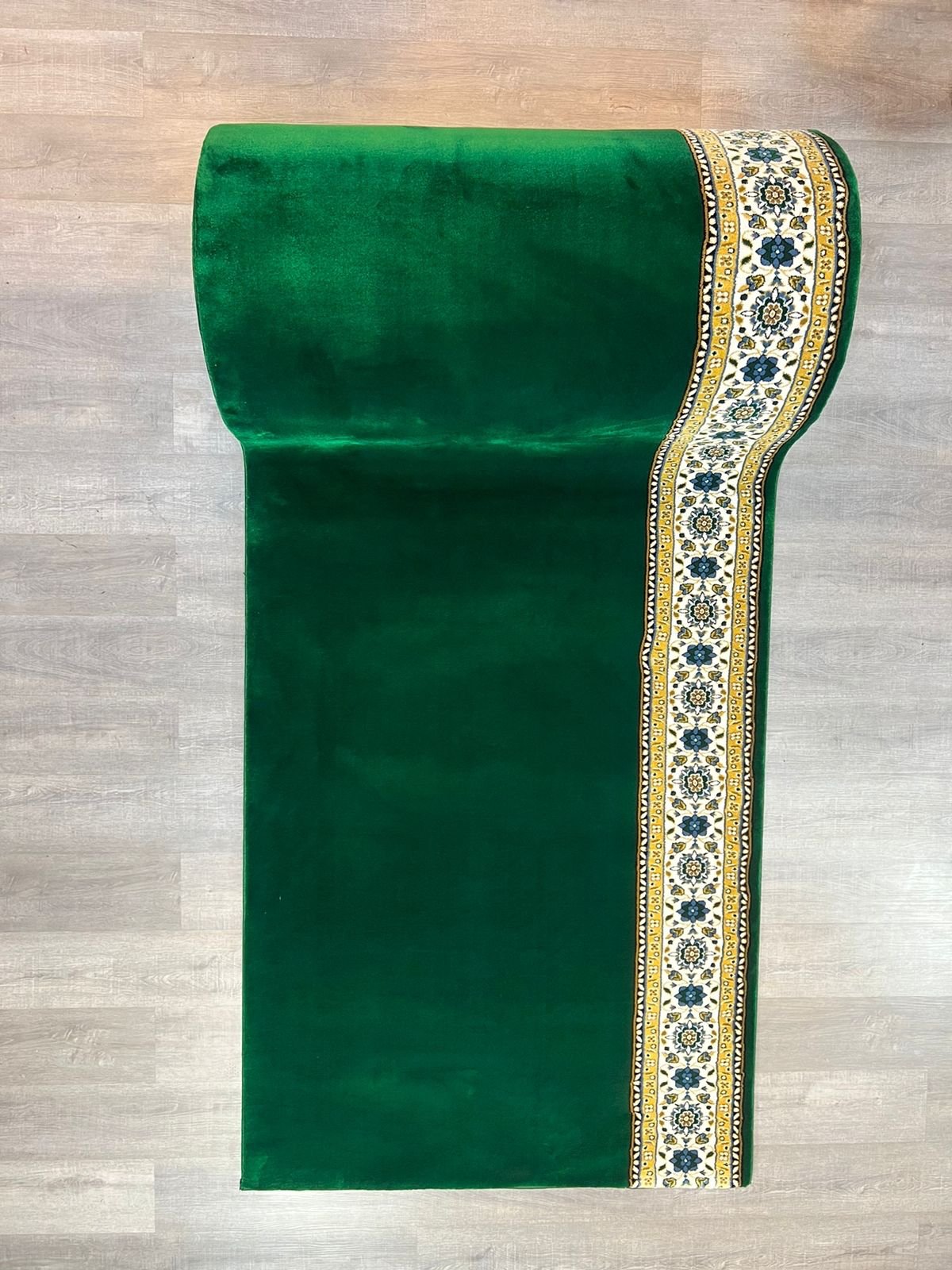 Bisakah Karpet Masjid Jogja Dipotong Custom Menyesuaikan Pilar dan Saf Miring