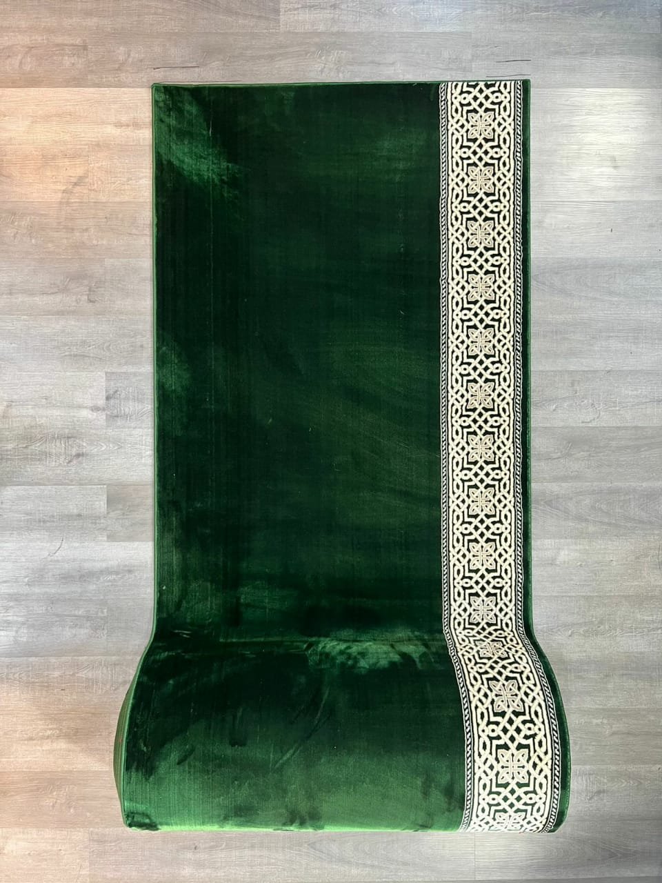 Umur Pakai Karpet Masjid Jenis Polypropylene